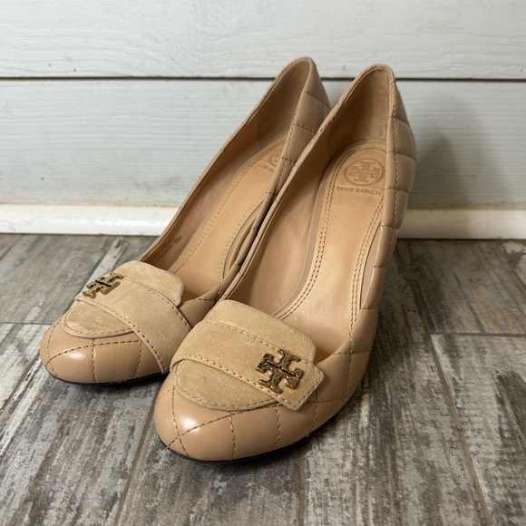Tory Burch Beige Quilted Leather Wedge Pumps Size 8 - Picture 1 of 3